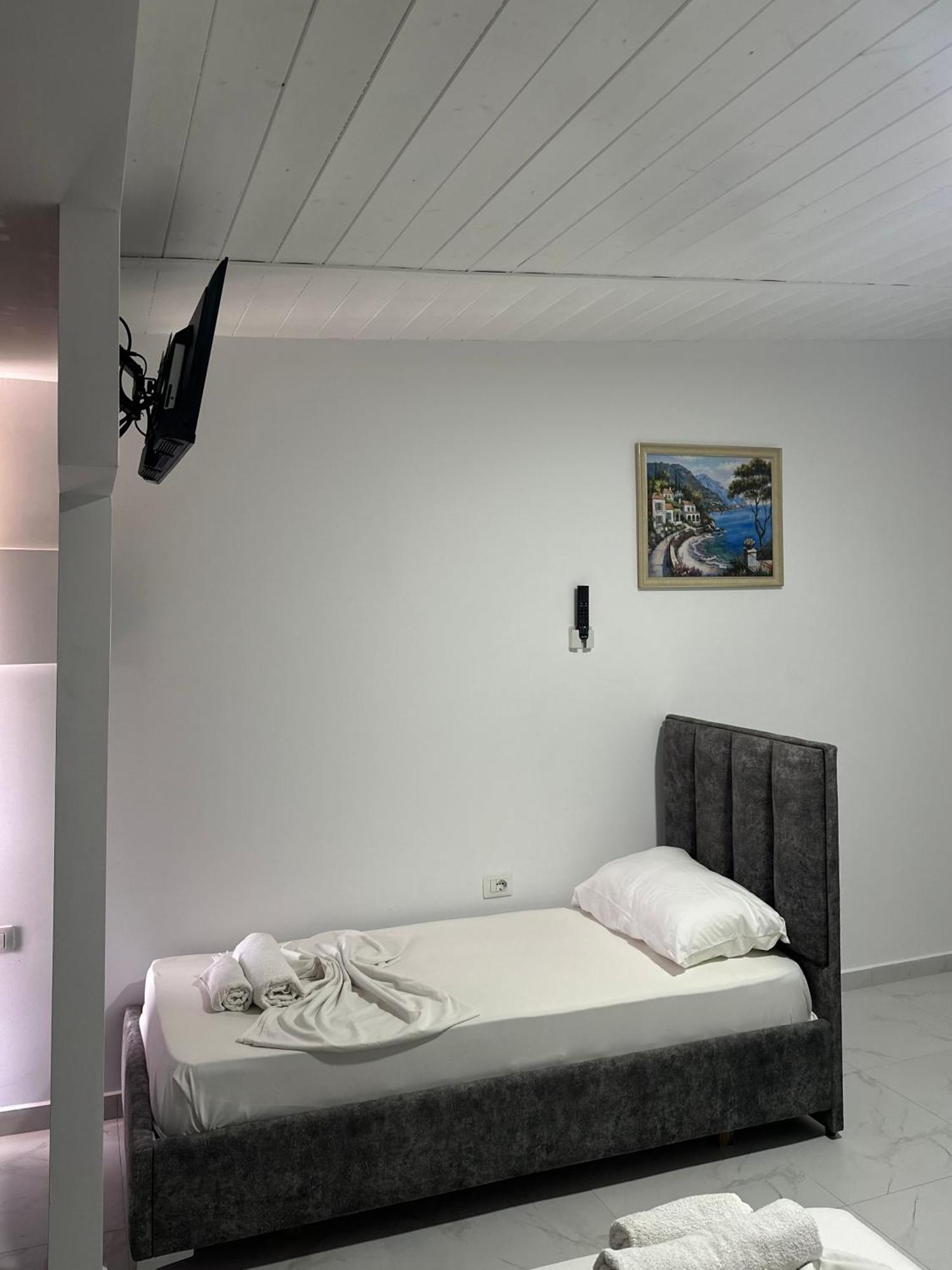Essos Villas Дхерми Экстерьер фото