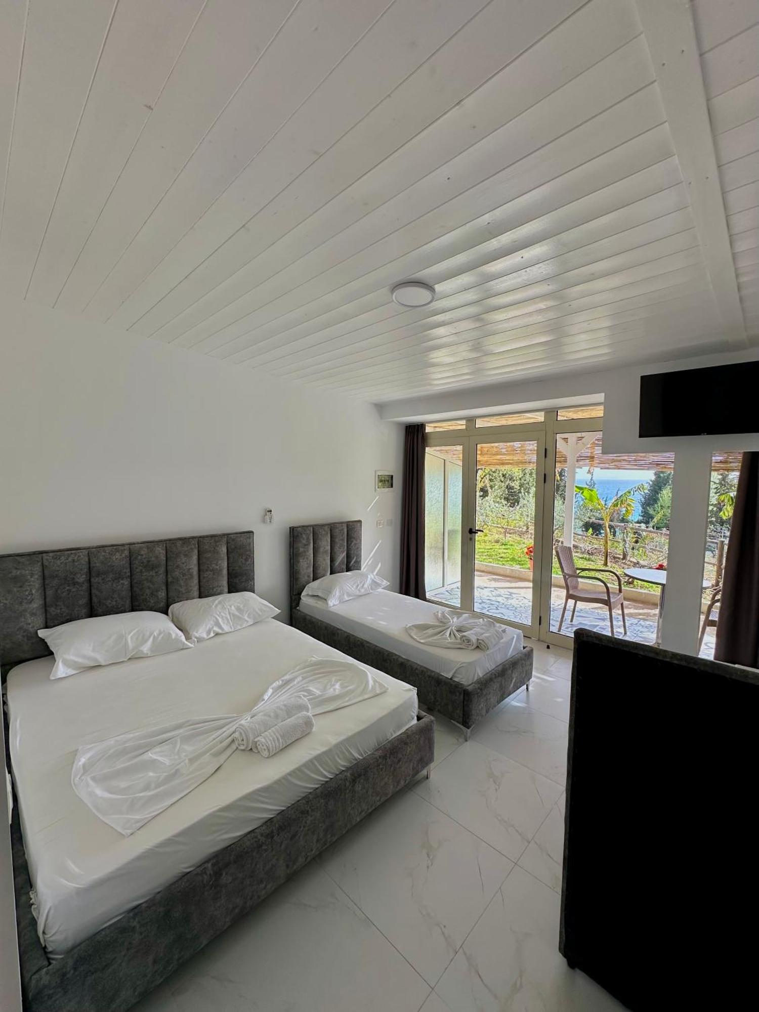Essos Villas Дхерми Экстерьер фото